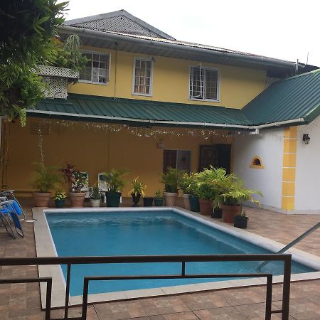 La Mamre Bed & Breakfast La Finette Екстериор снимка