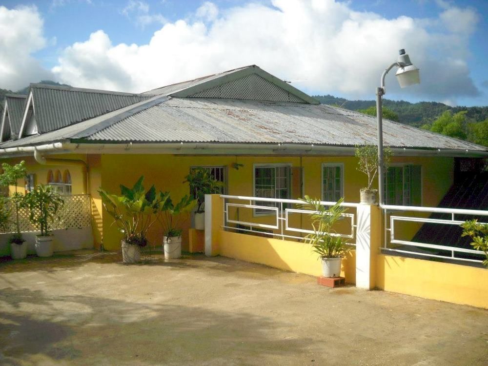 La Mamre Bed & Breakfast La Finette Екстериор снимка