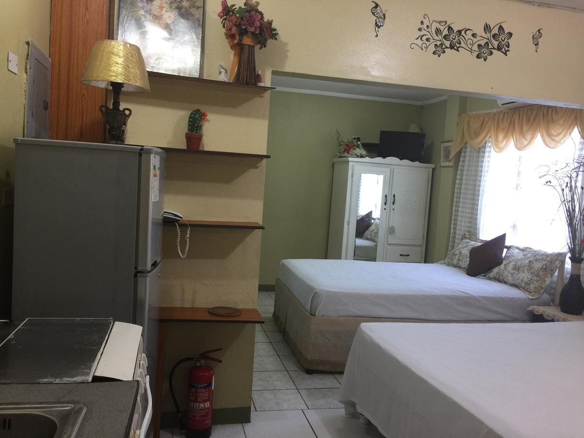 La Mamre Bed & Breakfast La Finette Екстериор снимка