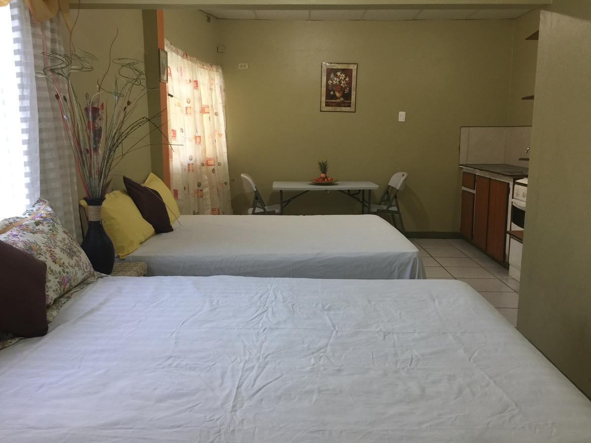 La Mamre Bed & Breakfast La Finette Екстериор снимка